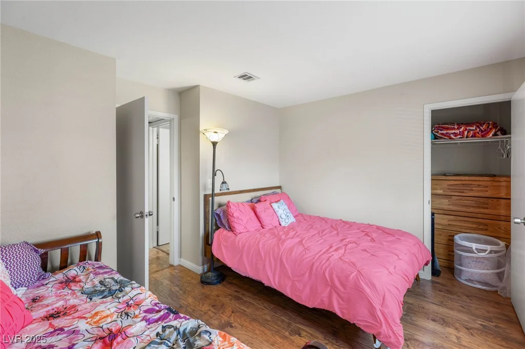 6750 Del Rey, Las Vegas, NV 89146