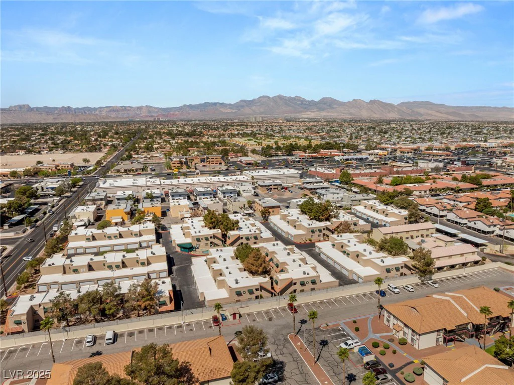 6750 Del Rey, Las Vegas, NV 89146