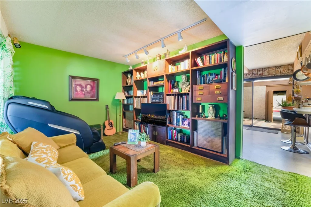 3328 Sagebrook, Las Vegas, NV 89121