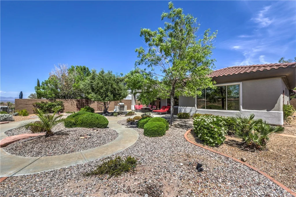 11 Braelinn, Henderson, NV 89052