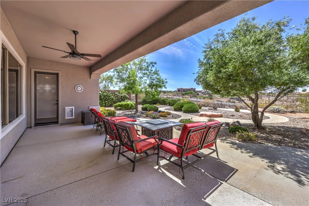 11 Braelinn, Henderson, NV 89052