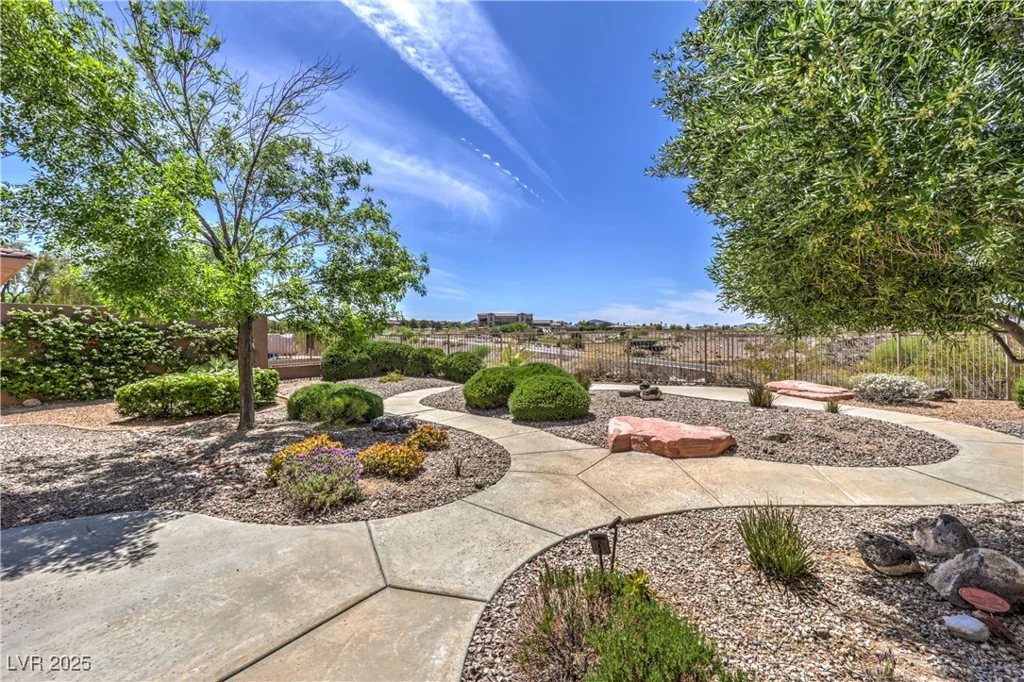 11 Braelinn, Henderson, NV 89052