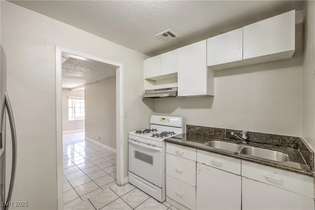325 Ronald, Las Vegas, NV 89110