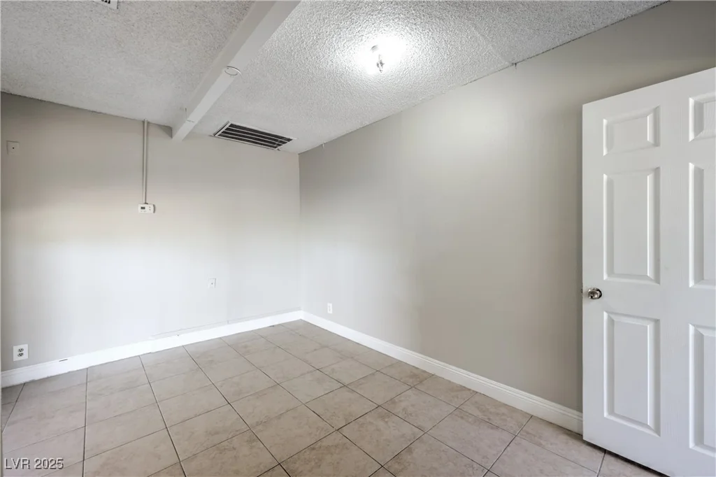 325 Ronald, Las Vegas, NV 89110