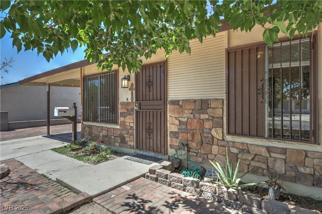 325 Ronald, Las Vegas, NV 89110