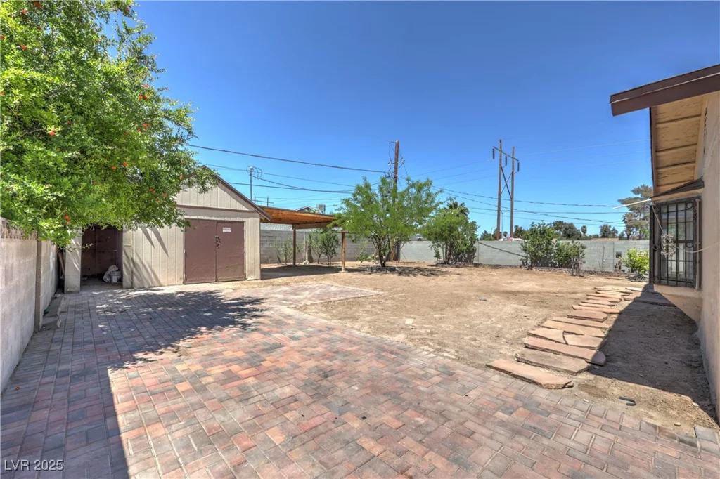 325 Ronald, Las Vegas, NV 89110