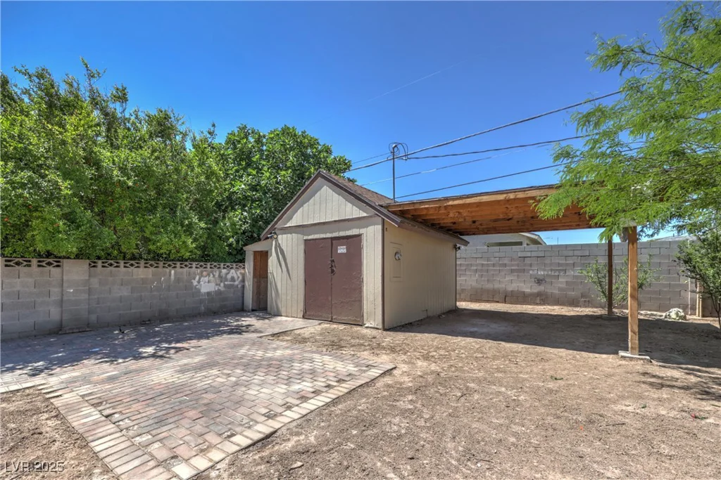 325 Ronald, Las Vegas, NV 89110