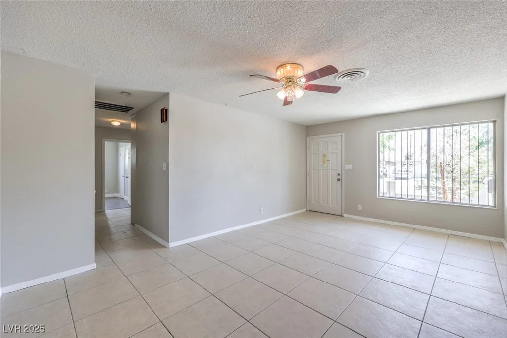 325 Ronald, Las Vegas, NV 89110