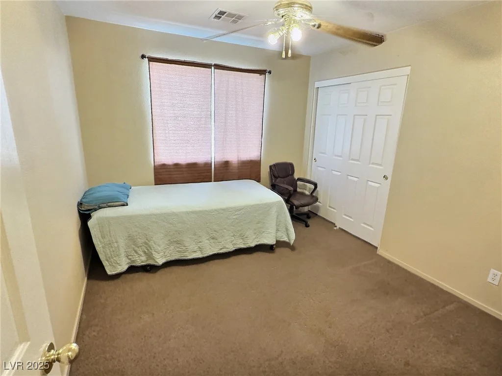8117 Jasmine Hollow, Las Vegas, NV 89143