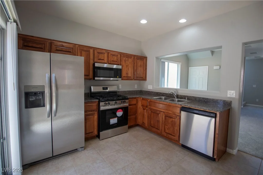 6652 Weeping Pine, Las Vegas, NV 89149
