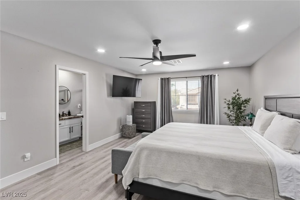 730 Peregrine Falcon, Henderson, NV 89015