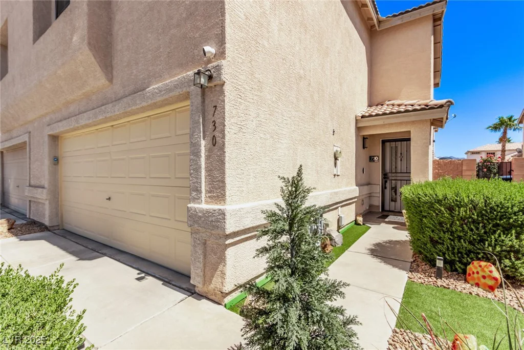 730 Peregrine Falcon, Henderson, NV 89015