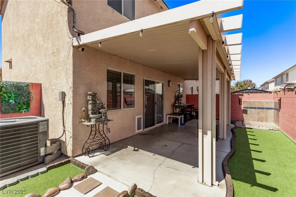730 Peregrine Falcon, Henderson, NV 89015