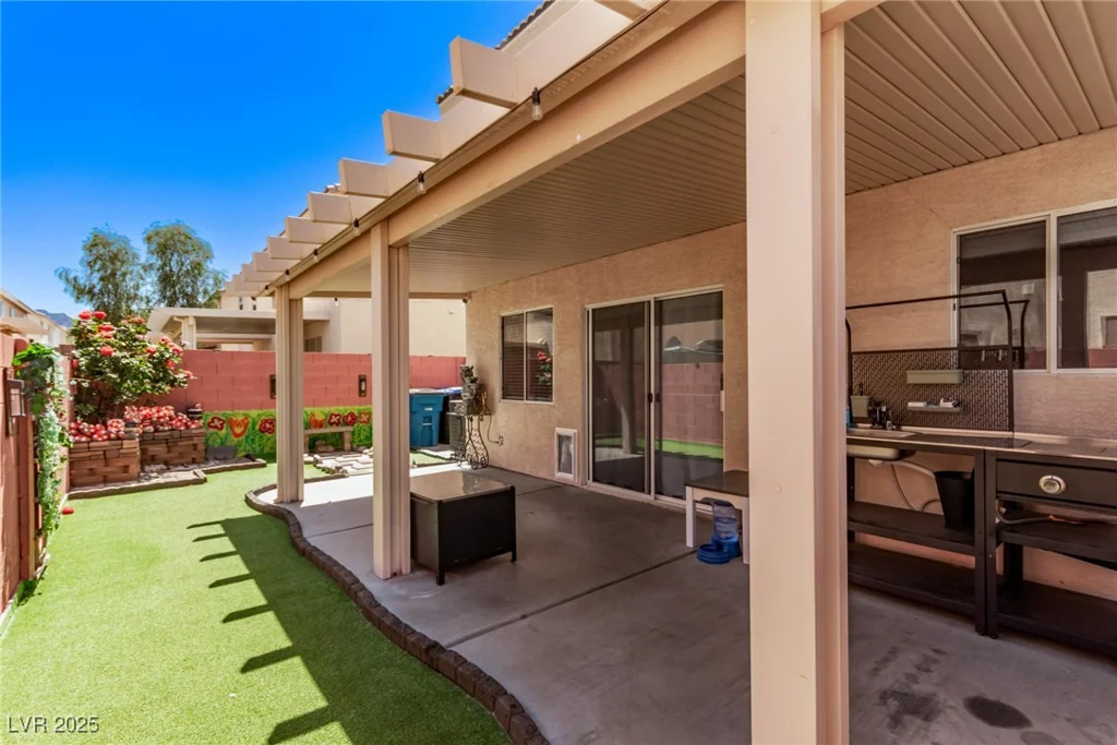 730 Peregrine Falcon, Henderson, NV 89015