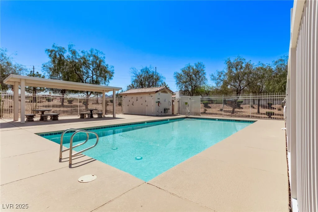 730 Peregrine Falcon, Henderson, NV 89015