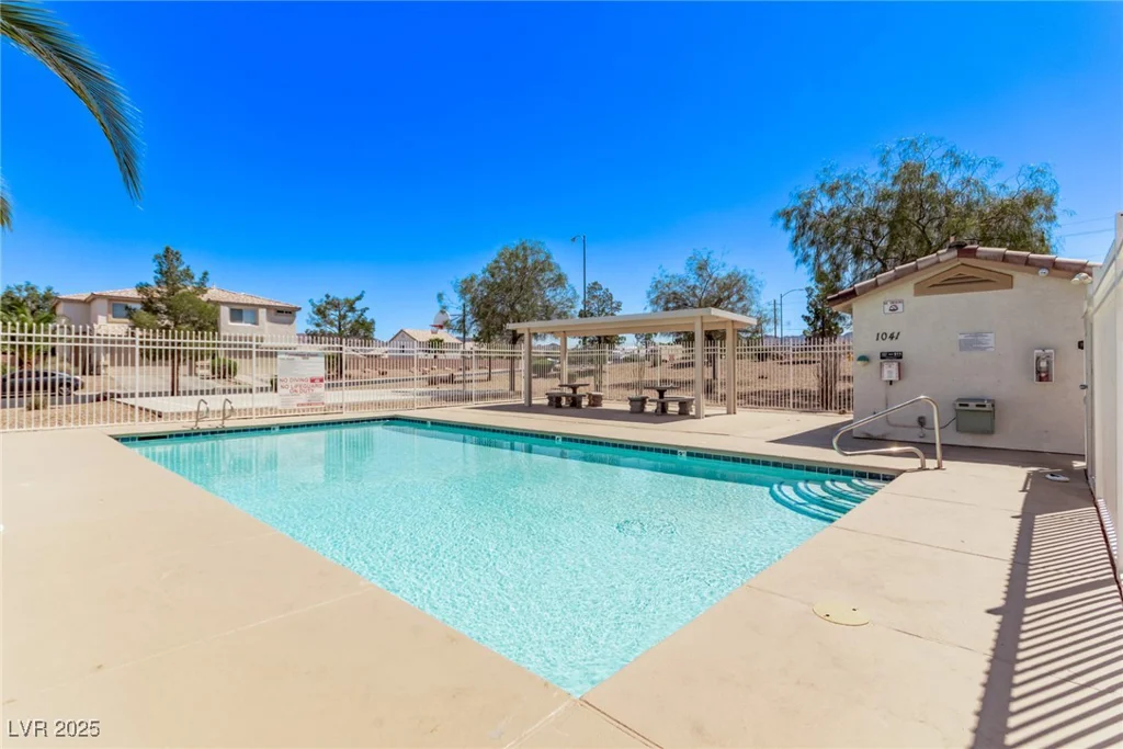 730 Peregrine Falcon, Henderson, NV 89015