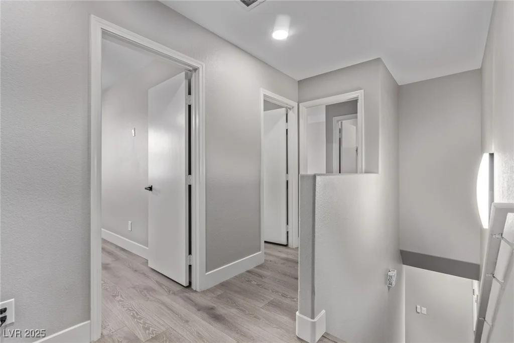 730 Peregrine Falcon, Henderson, NV 89015