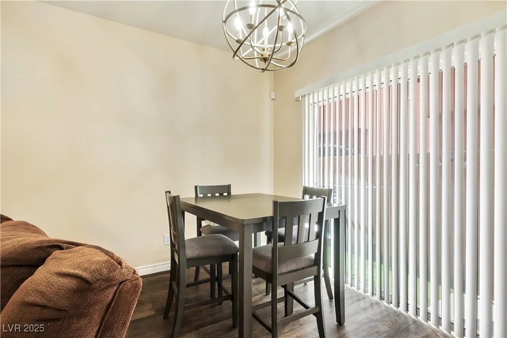 6885 Silver Eagle, Las Vegas, NV 89122