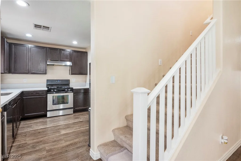 6885 Silver Eagle, Las Vegas, NV 89122
