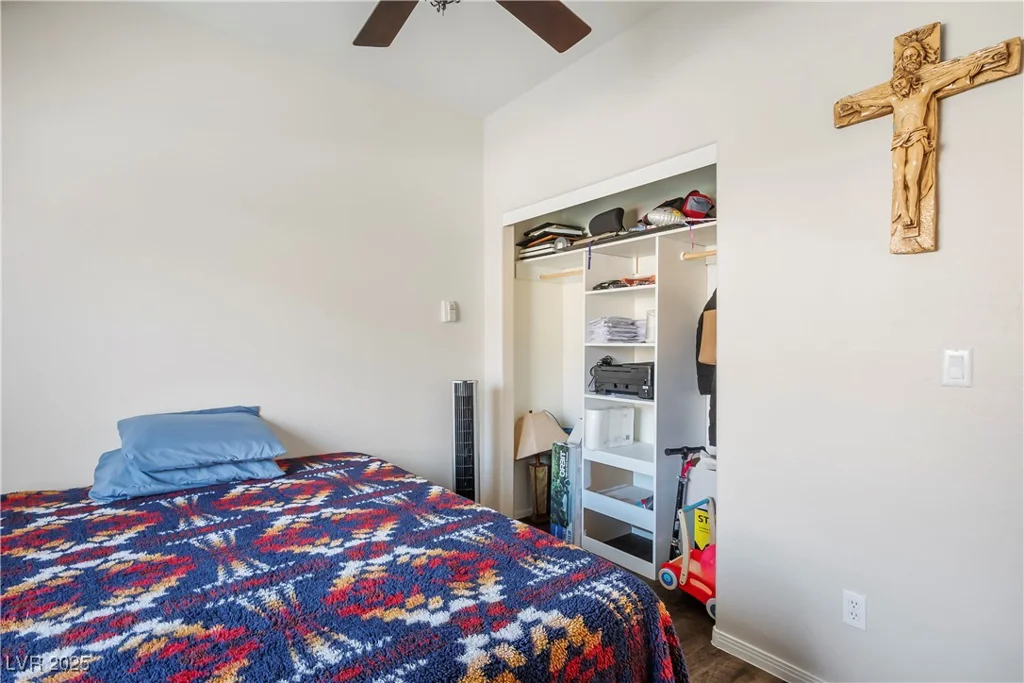 6885 Silver Eagle, Las Vegas, NV 89122