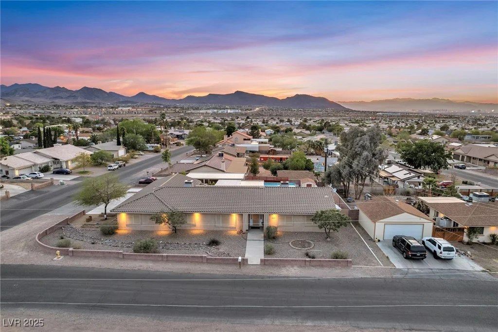 2251 Thoroughbred, Henderson, NV 89002