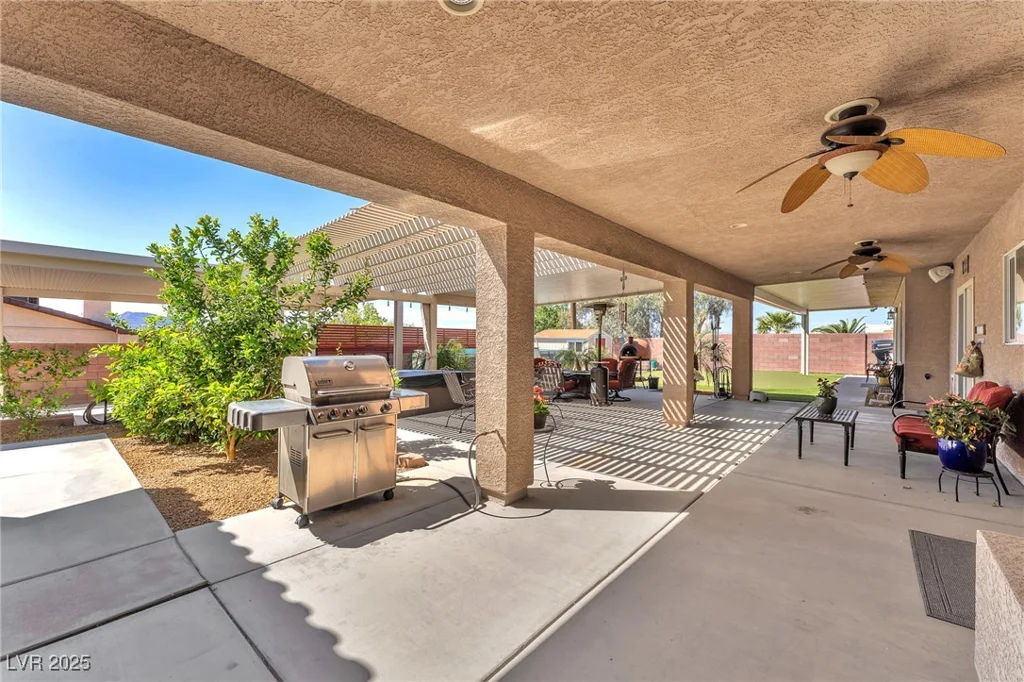 2251 Thoroughbred, Henderson, NV 89002
