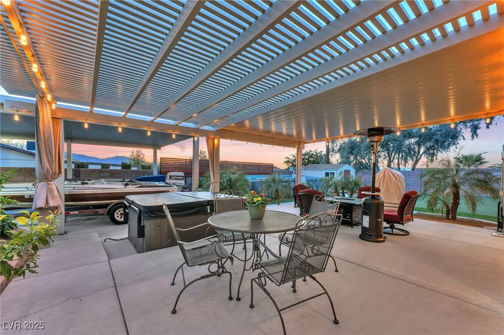 2251 Thoroughbred, Henderson, NV 89002