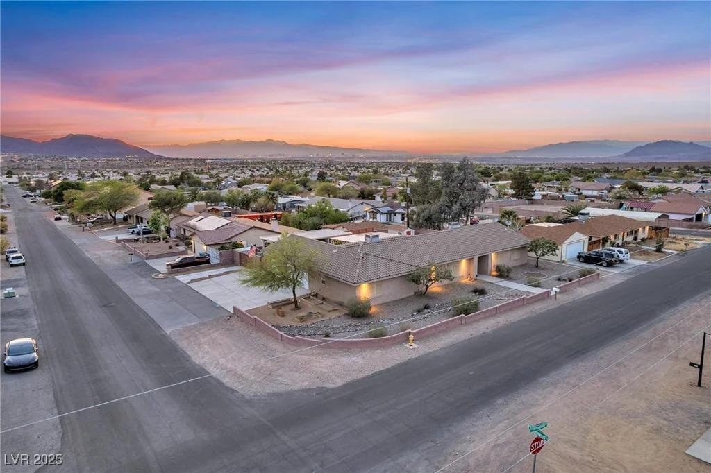 2251 Thoroughbred, Henderson, NV 89002