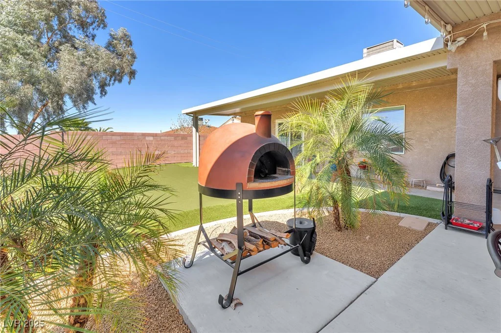2251 Thoroughbred, Henderson, NV 89002