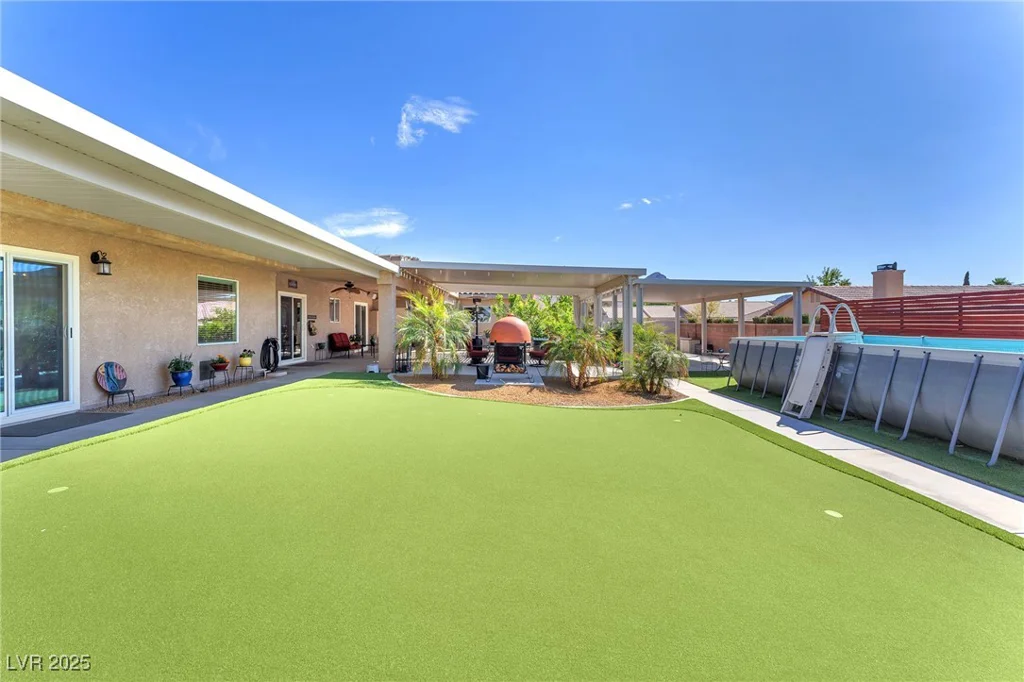 2251 Thoroughbred, Henderson, NV 89002