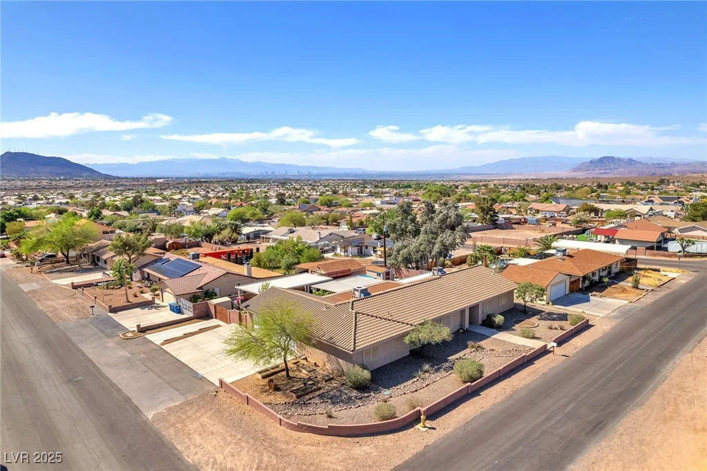 2251 Thoroughbred, Henderson, NV 89002