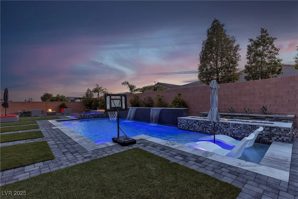 8303 Agave Bloom, Las Vegas, NV 89131