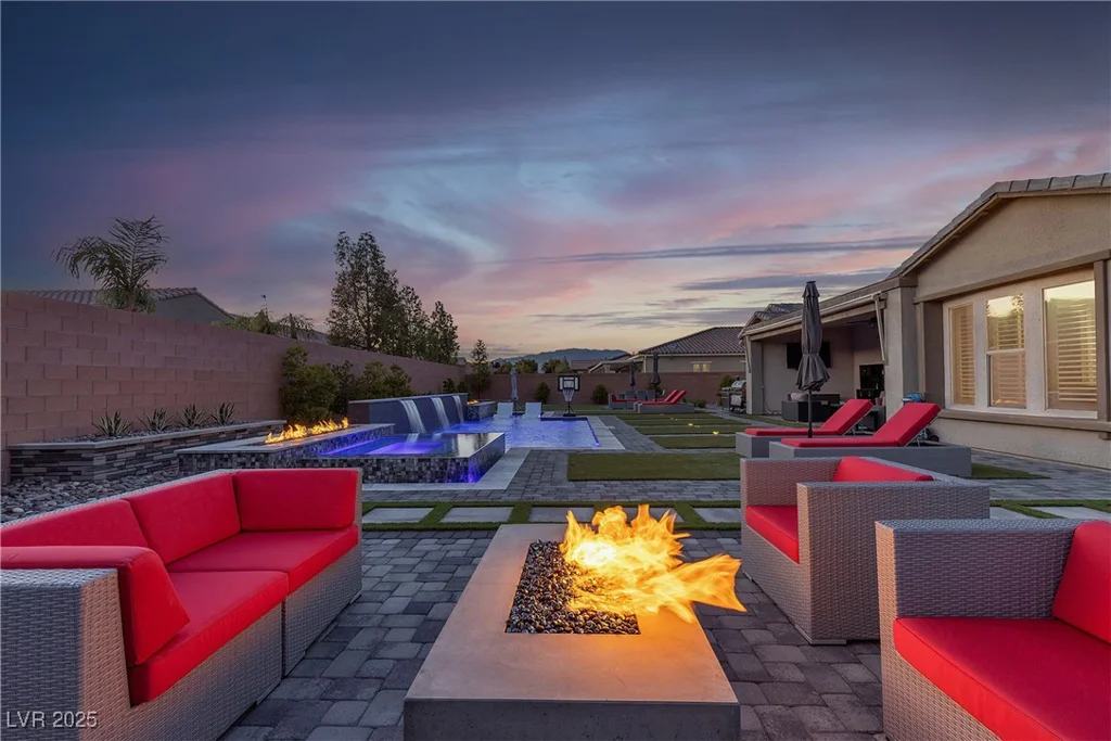 8303 Agave Bloom, Las Vegas, NV 89131