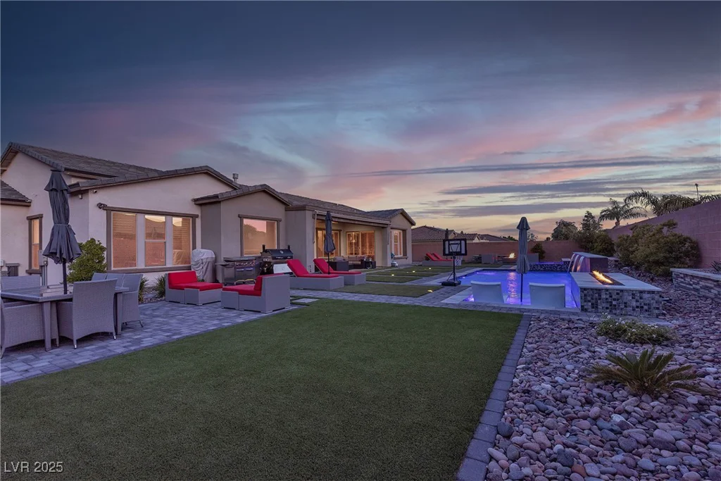 8303 Agave Bloom, Las Vegas, NV 89131