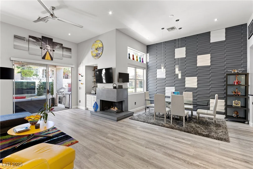 1913 Summer Pine, Las Vegas, NV 89134