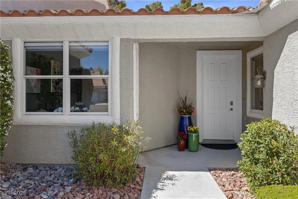 1913 Summer Pine, Las Vegas, NV 89134