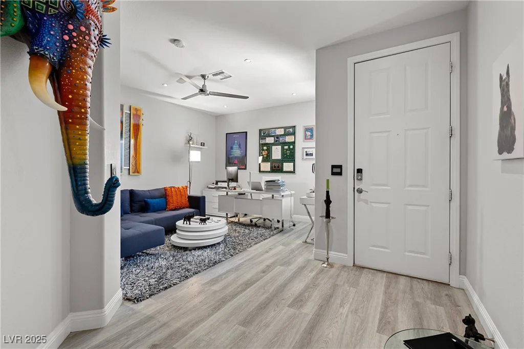 1913 Summer Pine, Las Vegas, NV 89134