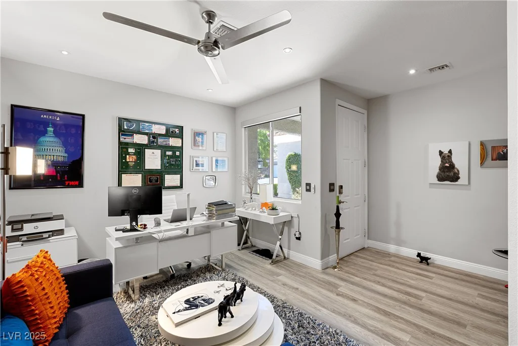 1913 Summer Pine, Las Vegas, NV 89134