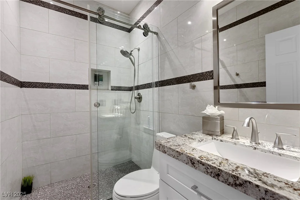 1913 Summer Pine, Las Vegas, NV 89134