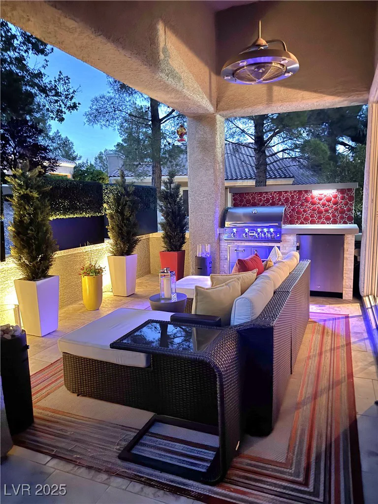 1913 Summer Pine, Las Vegas, NV 89134