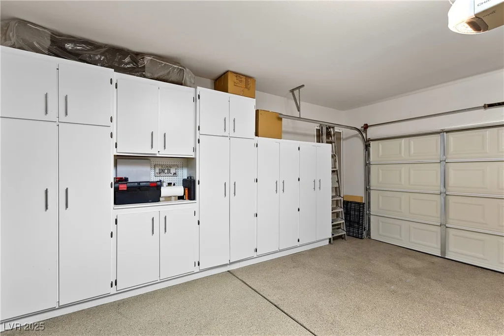 1913 Summer Pine, Las Vegas, NV 89134