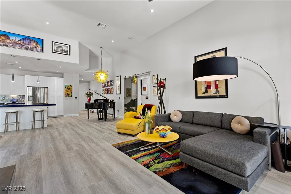 1913 Summer Pine, Las Vegas, NV 89134