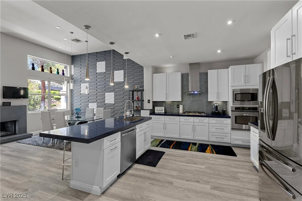 1913 Summer Pine, Las Vegas, NV 89134