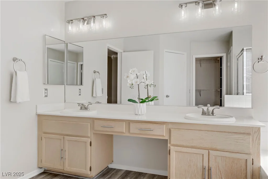 8313 Sky Canyon, Las Vegas, NV 89128
