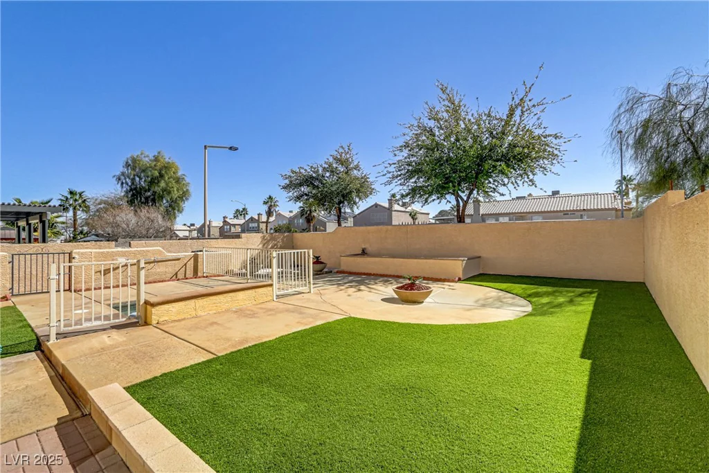 8313 Sky Canyon, Las Vegas, NV 89128