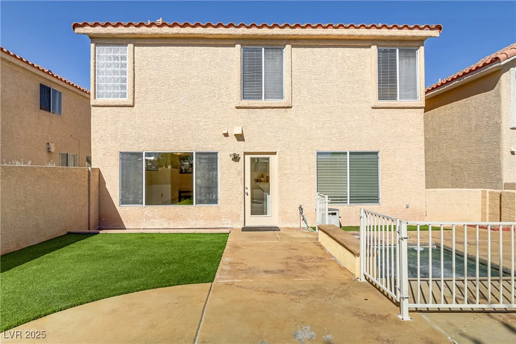 8313 Sky Canyon, Las Vegas, NV 89128