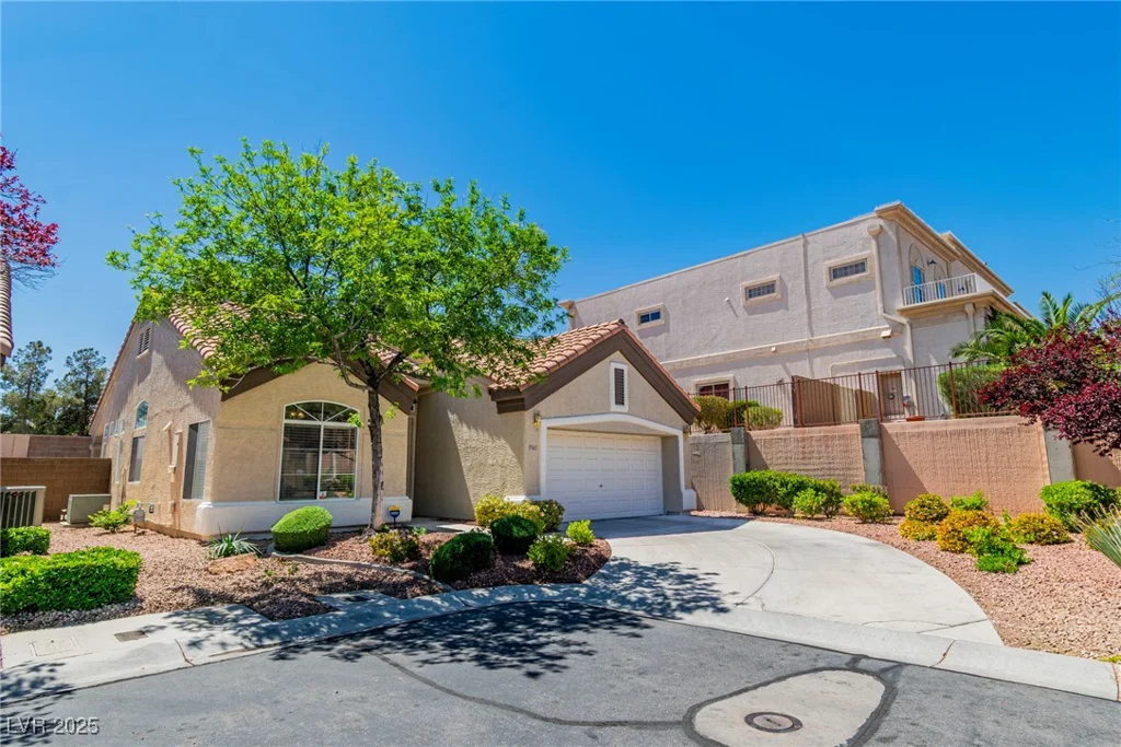 9745 Donner Springs, Las Vegas, NV 89148