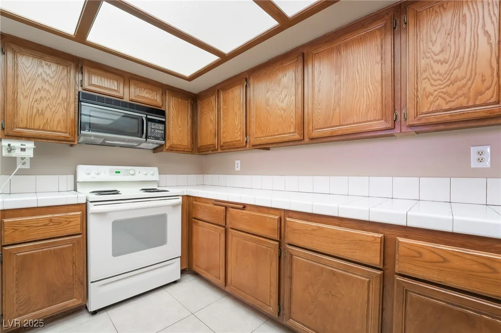 614 Cervantes, Henderson, NV 89014