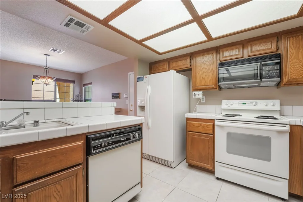 614 Cervantes, Henderson, NV 89014