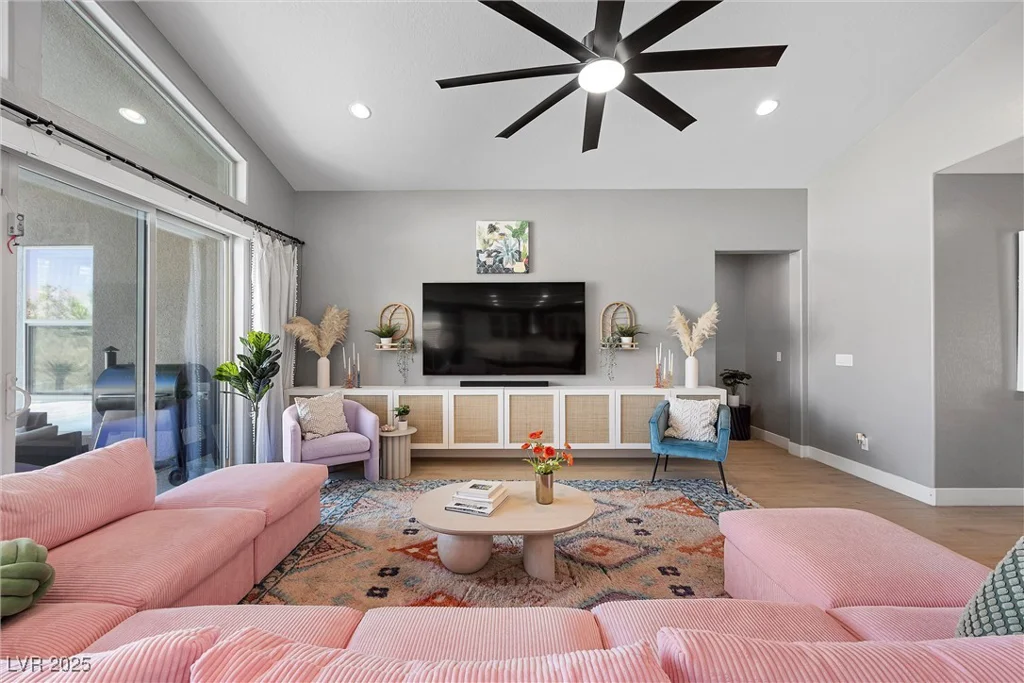 8440 Footpath, Las Vegas, NV 89166